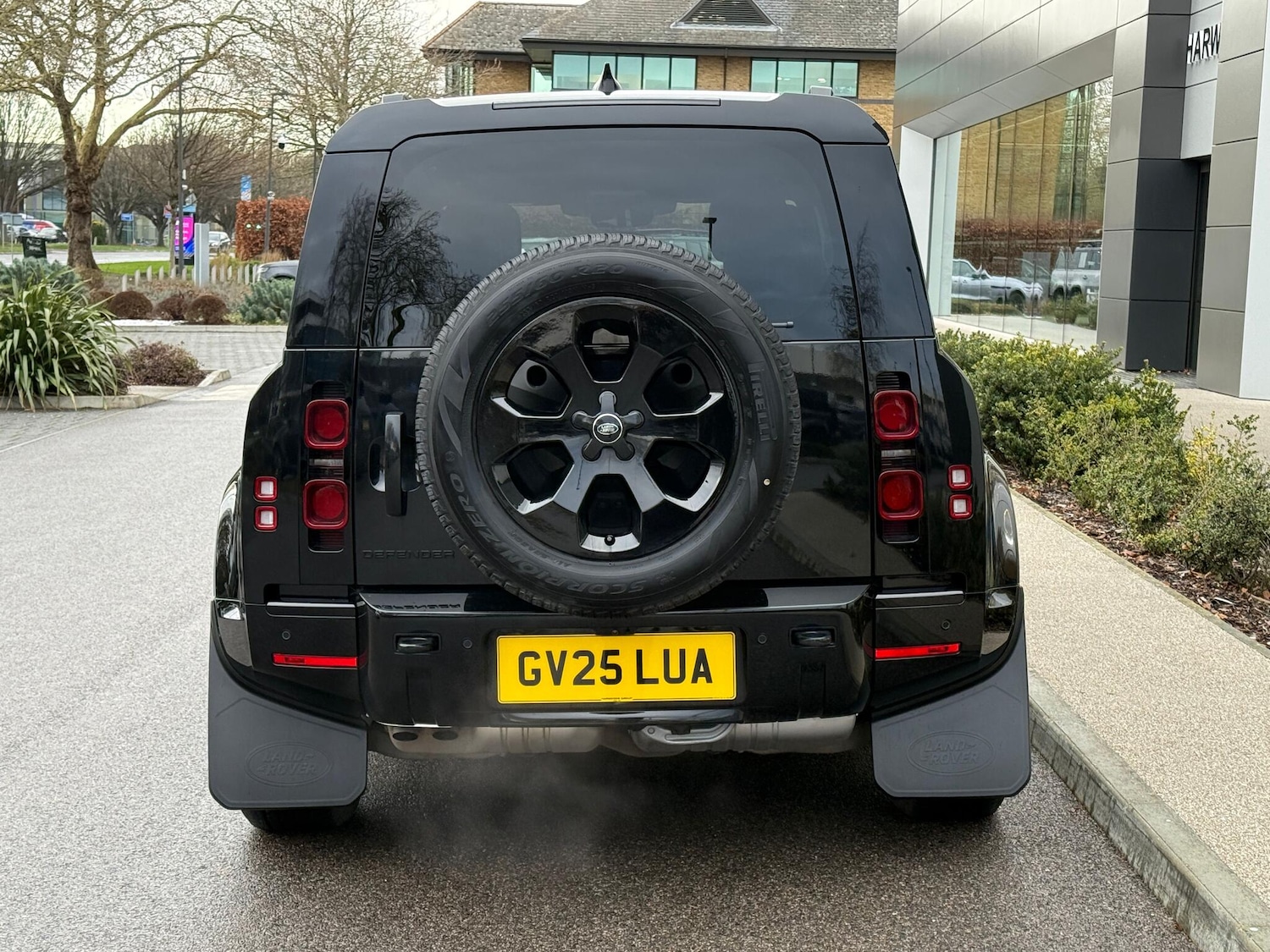 Used Land Rover Defender 2025 for sale - 77131071: Photo 15