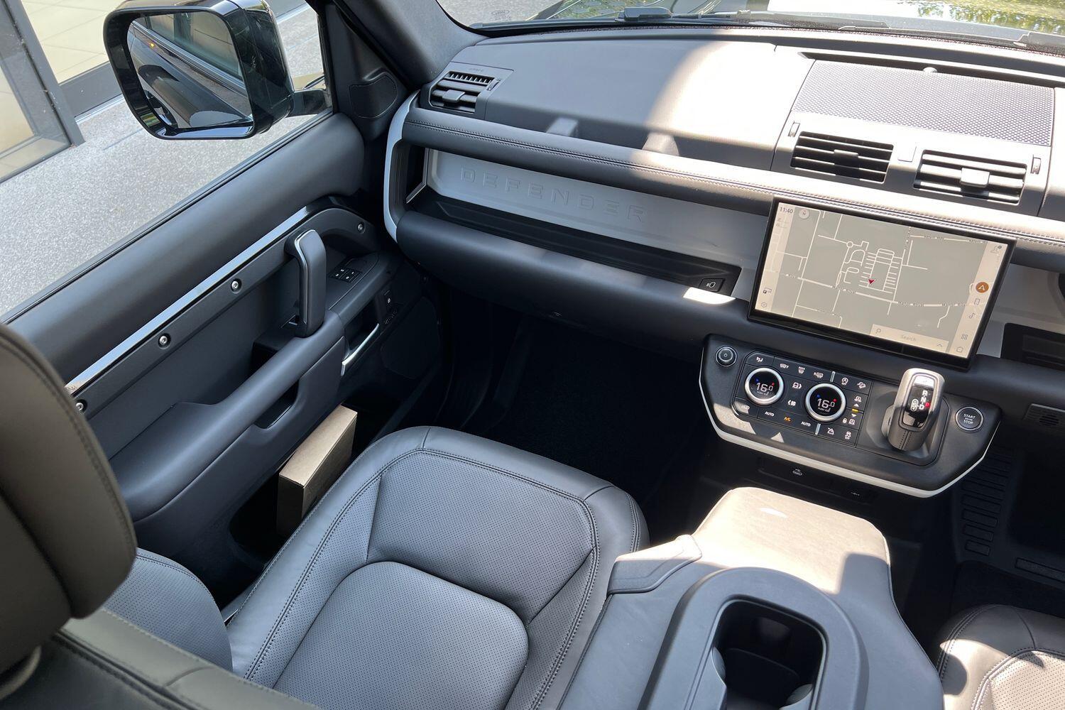 Used Land Rover Defender 2025 for sale - 77131071: Photo 22