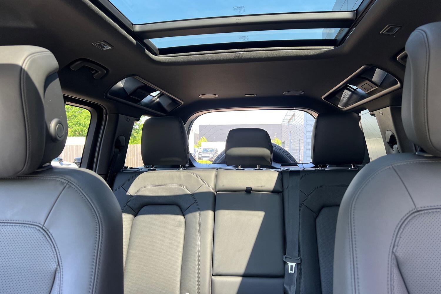 Used Land Rover Defender 2025 for sale - 77131071: Photo 36