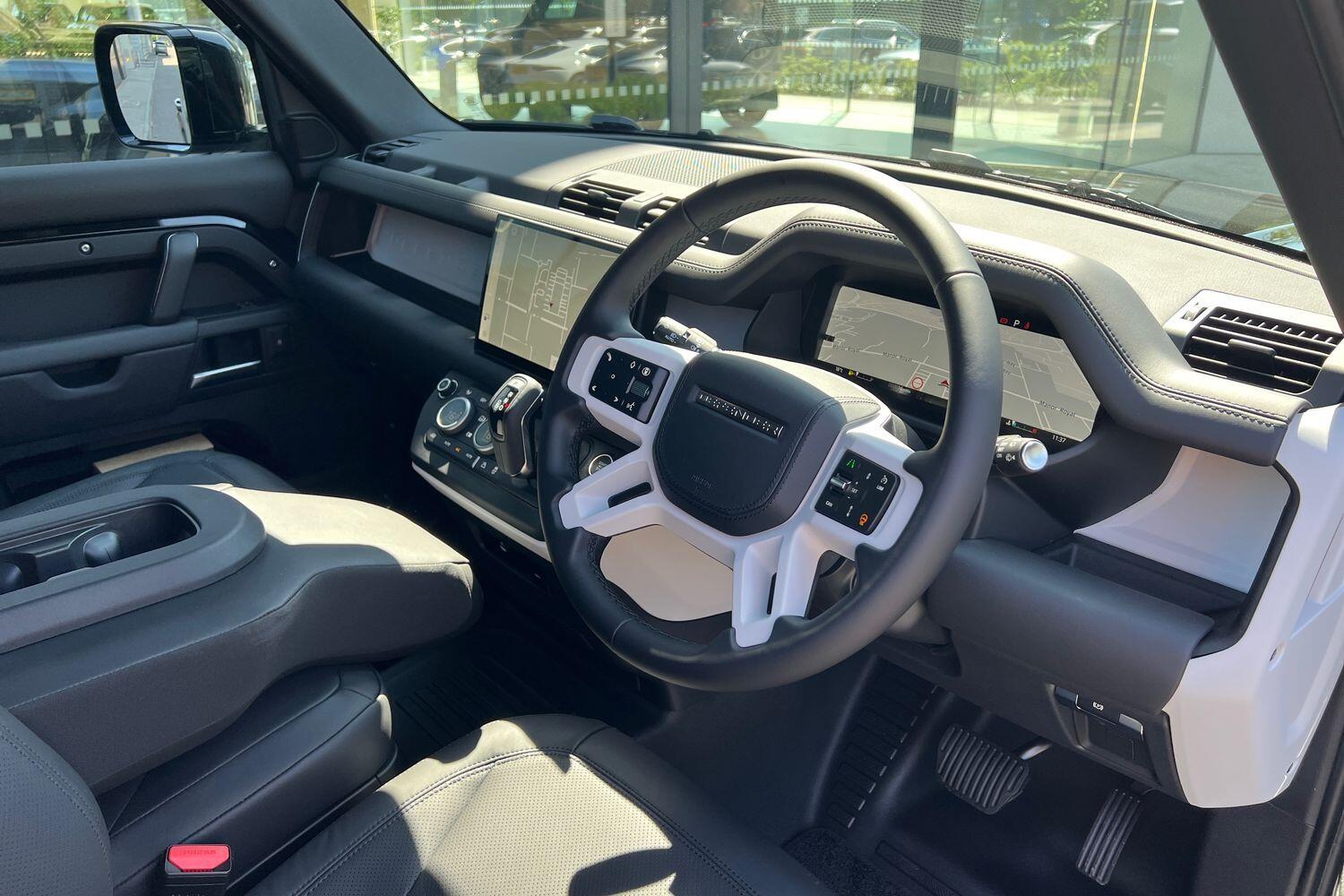 Used Land Rover Defender 2025 for sale - 77131071: Photo 42