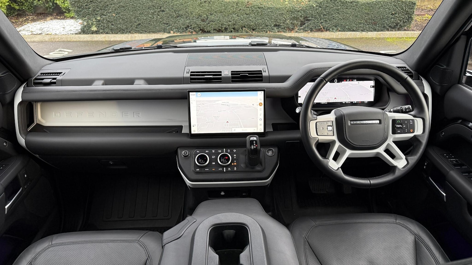 Used Land Rover Defender 2025 for sale - 77131071: Photo 55