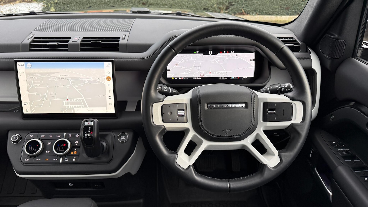 Used Land Rover Defender 2025 for sale - 77131071: Photo 57