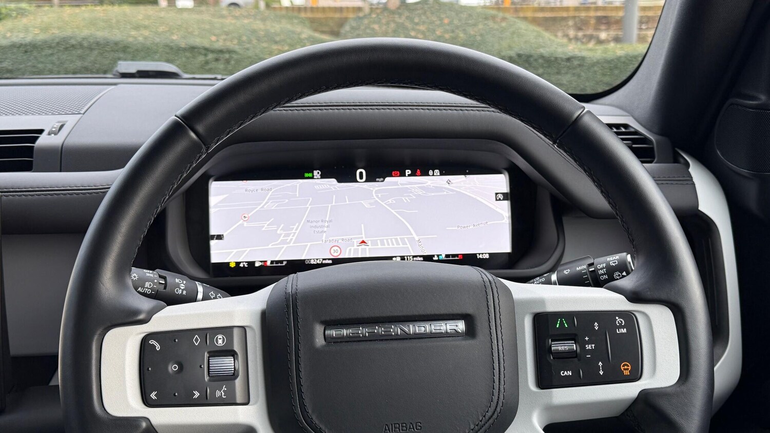 Used Land Rover Defender 2025 for sale - 77131071: Photo 59