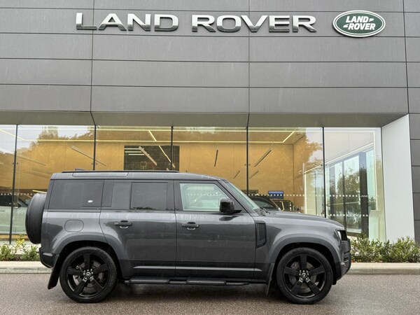 Used Land Rover Defender 110 2024 for sale - 76159050: Photo 2