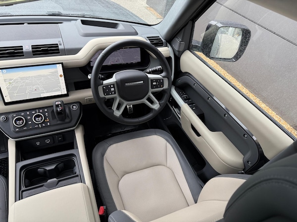 Used Land Rover Defender 110 2024 for sale - 76159050: Photo 30