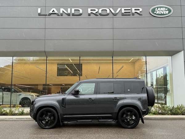 Used Land Rover Defender 110 2024 for sale - 76159050: Photo 9