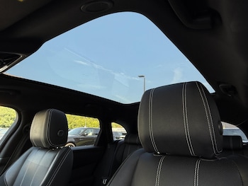 Used Land Rover Range Rover Velar 2022 for sale - 75564307: Photo