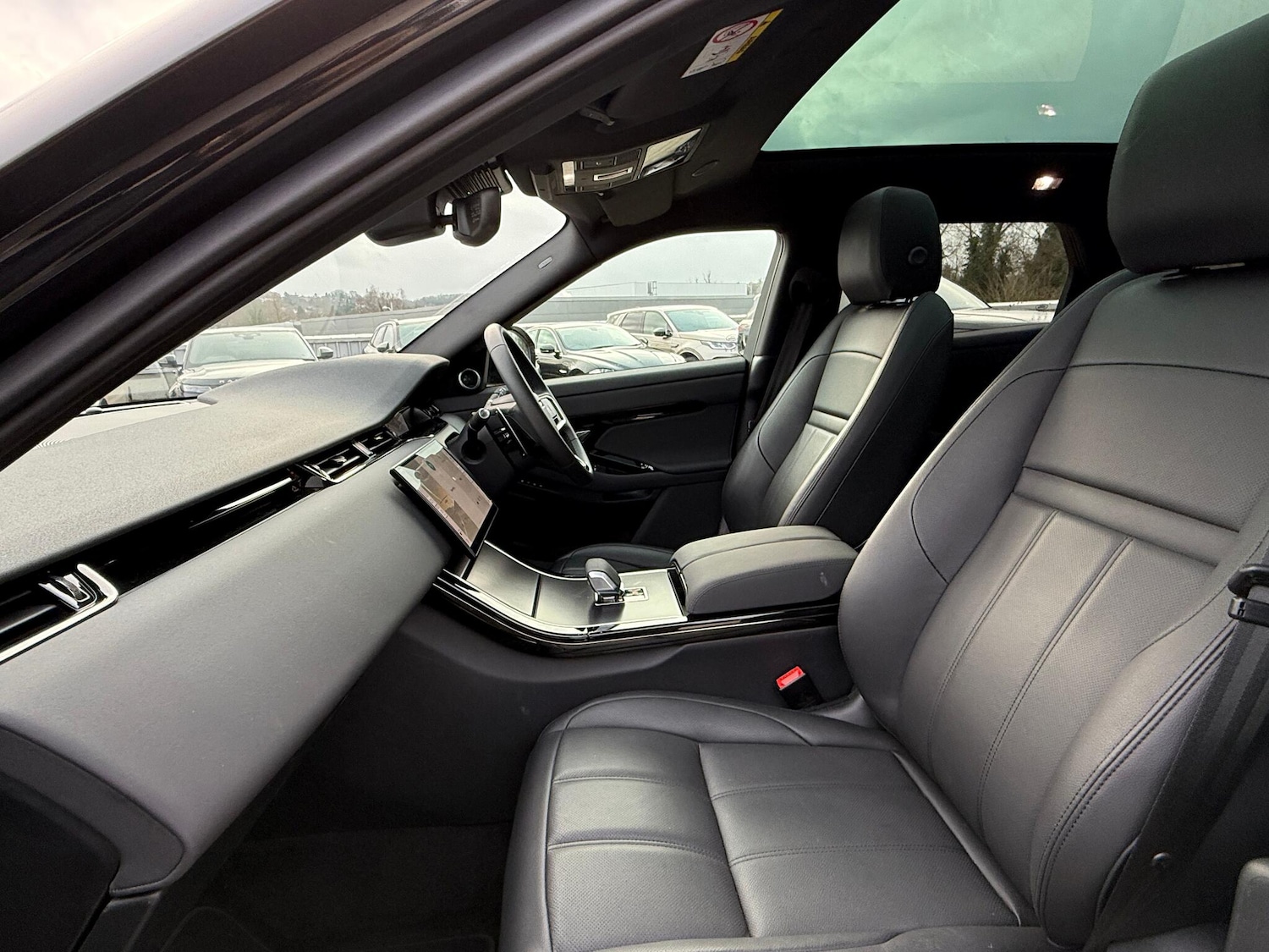 Used Land Rover Range Rover Evoque 2025 for sale - 77001079: Photo 39