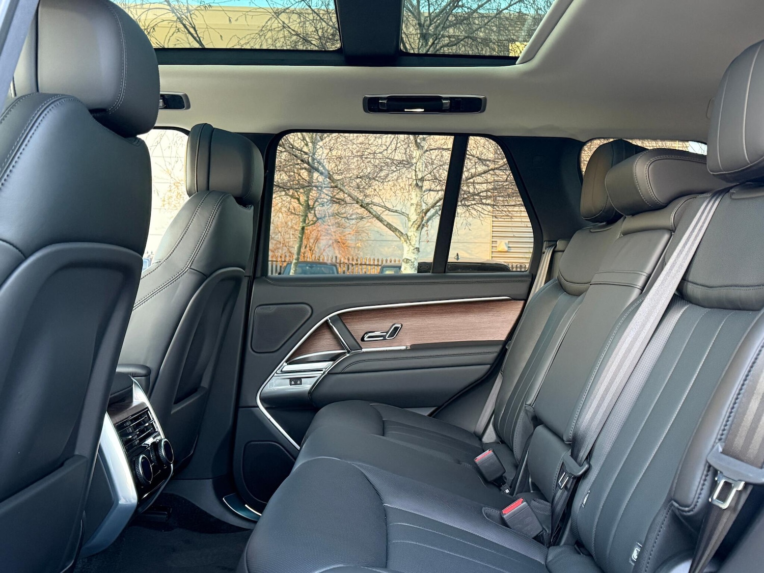 Used Land Rover Range Rover 2025 for sale - 77108750: Photo 47