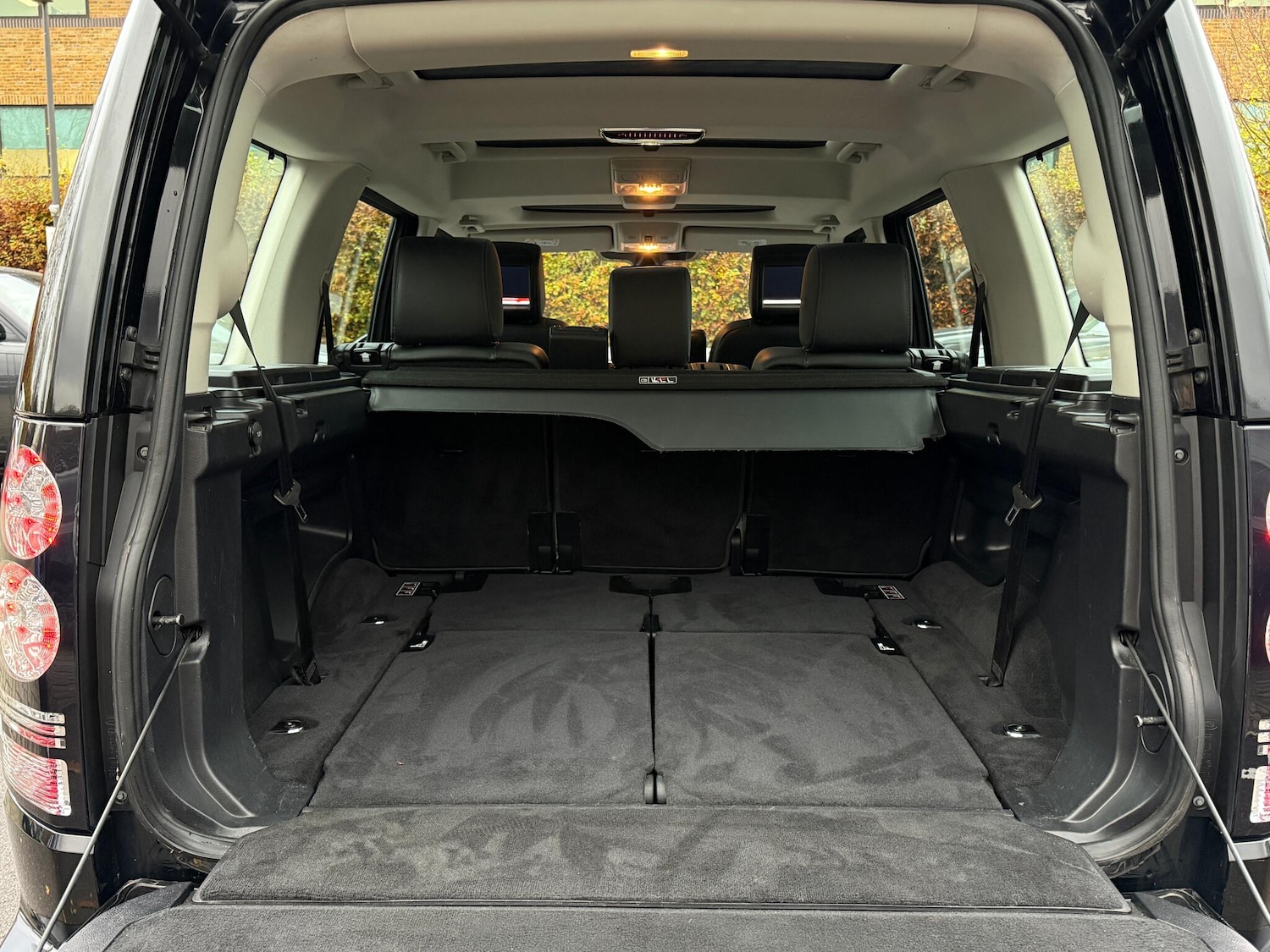 Used Land Rover Discovery 4 2016 for sale - 76689377: Photo 37