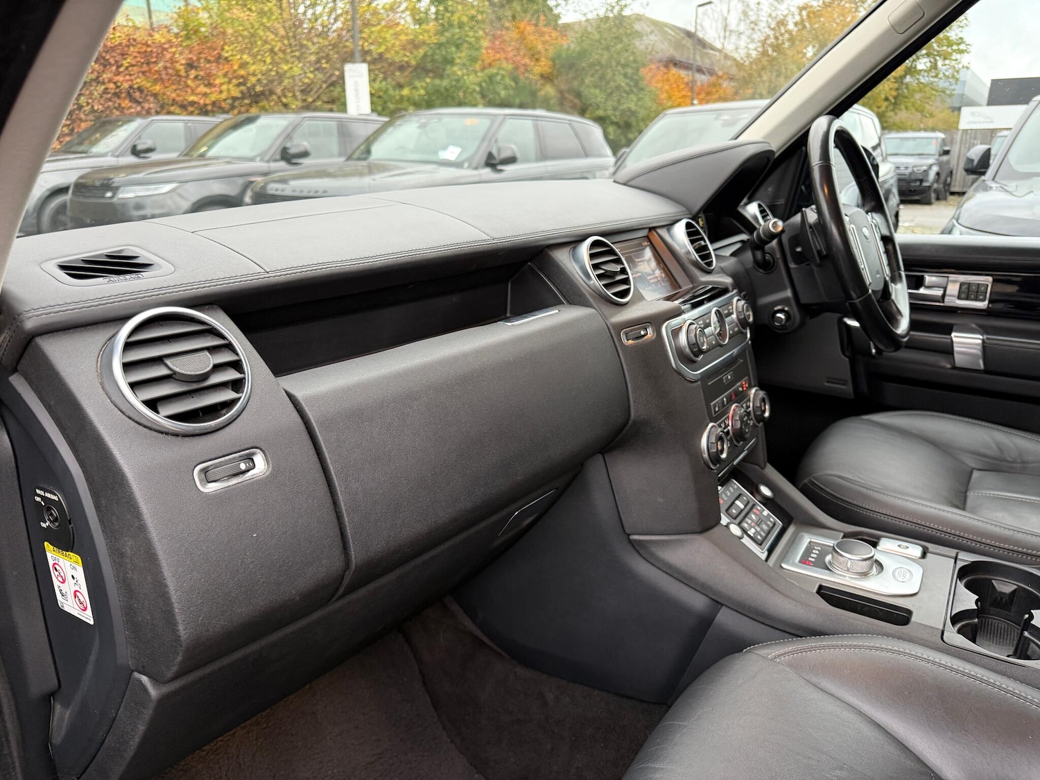 Used Land Rover Discovery 4 2016 for sale - 76689377: Photo 49