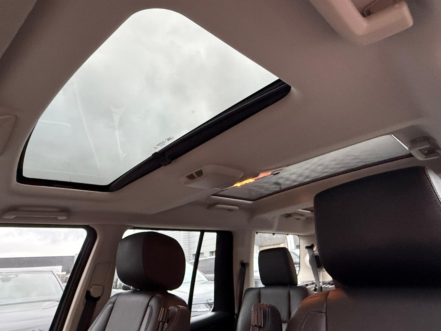 Used Land Rover Discovery 4 2016 for sale - 76689377: Photo 5