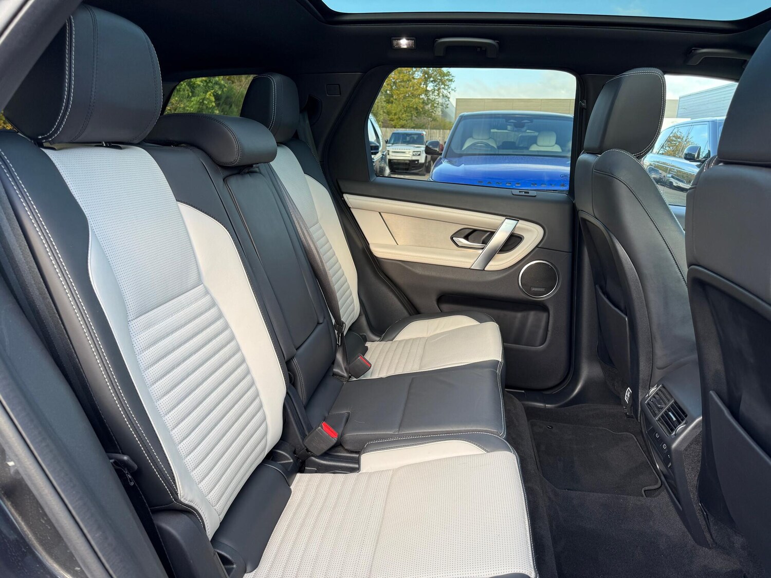 Used Land Rover Discovery Sport 2024 for sale - 76606899: Photo 34