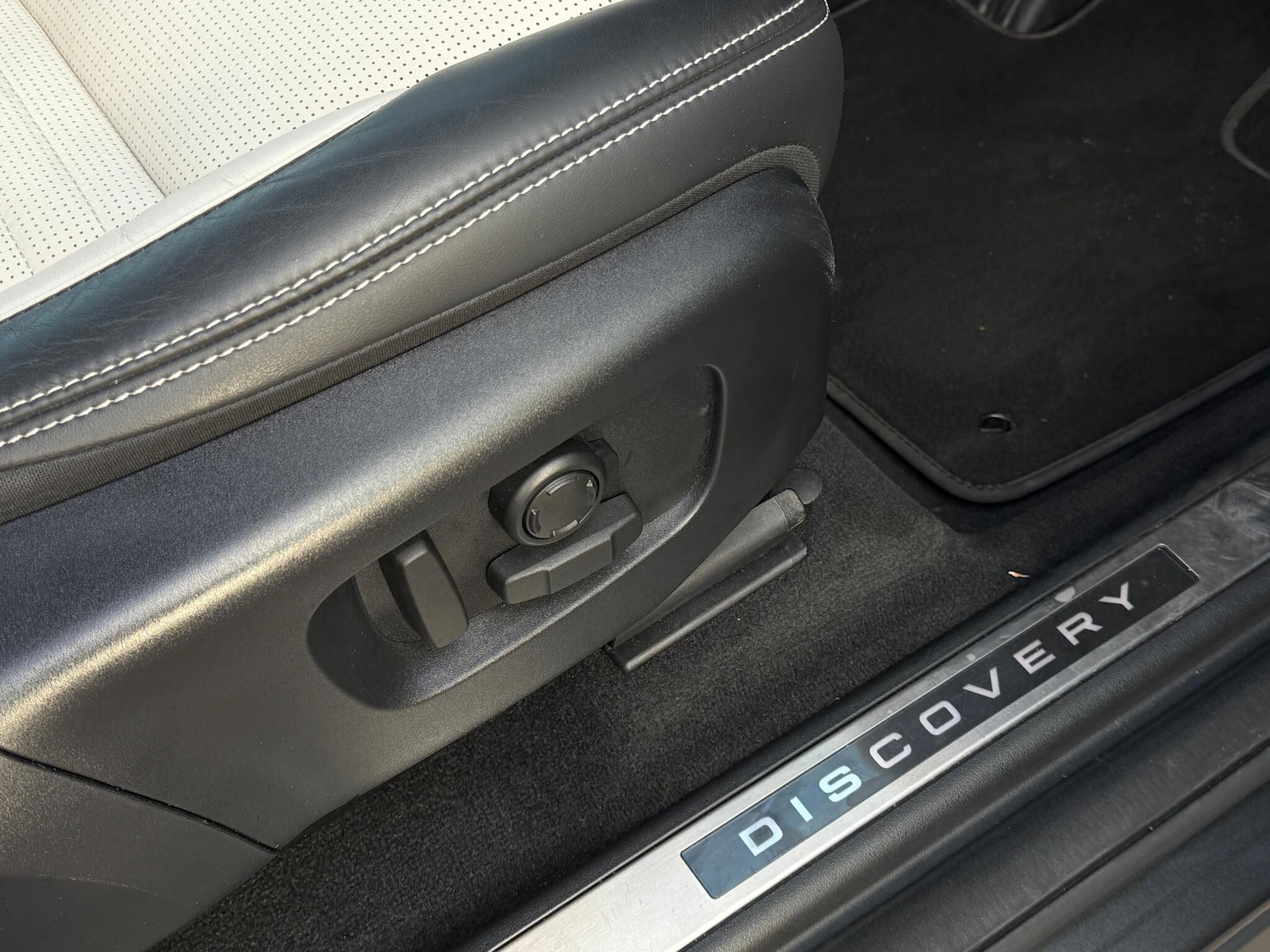 Used Land Rover Discovery Sport 2024 for sale - 76606899: Photo 39