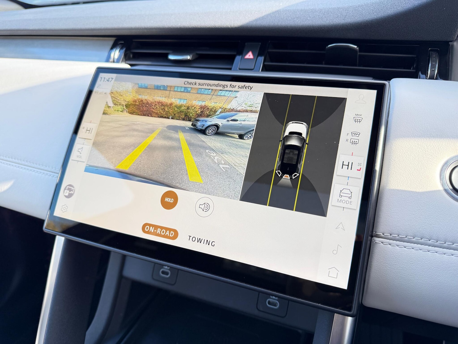 Used Land Rover Discovery Sport 2024 for sale - 76606899: Photo 6