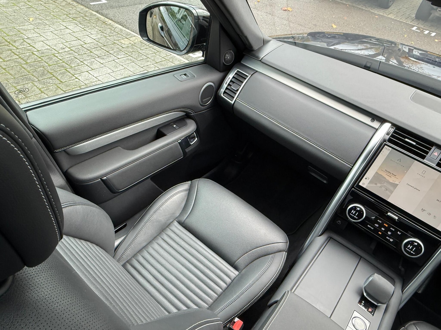 Used Land Rover Discovery 2022 for sale - 76472462: Photo 21