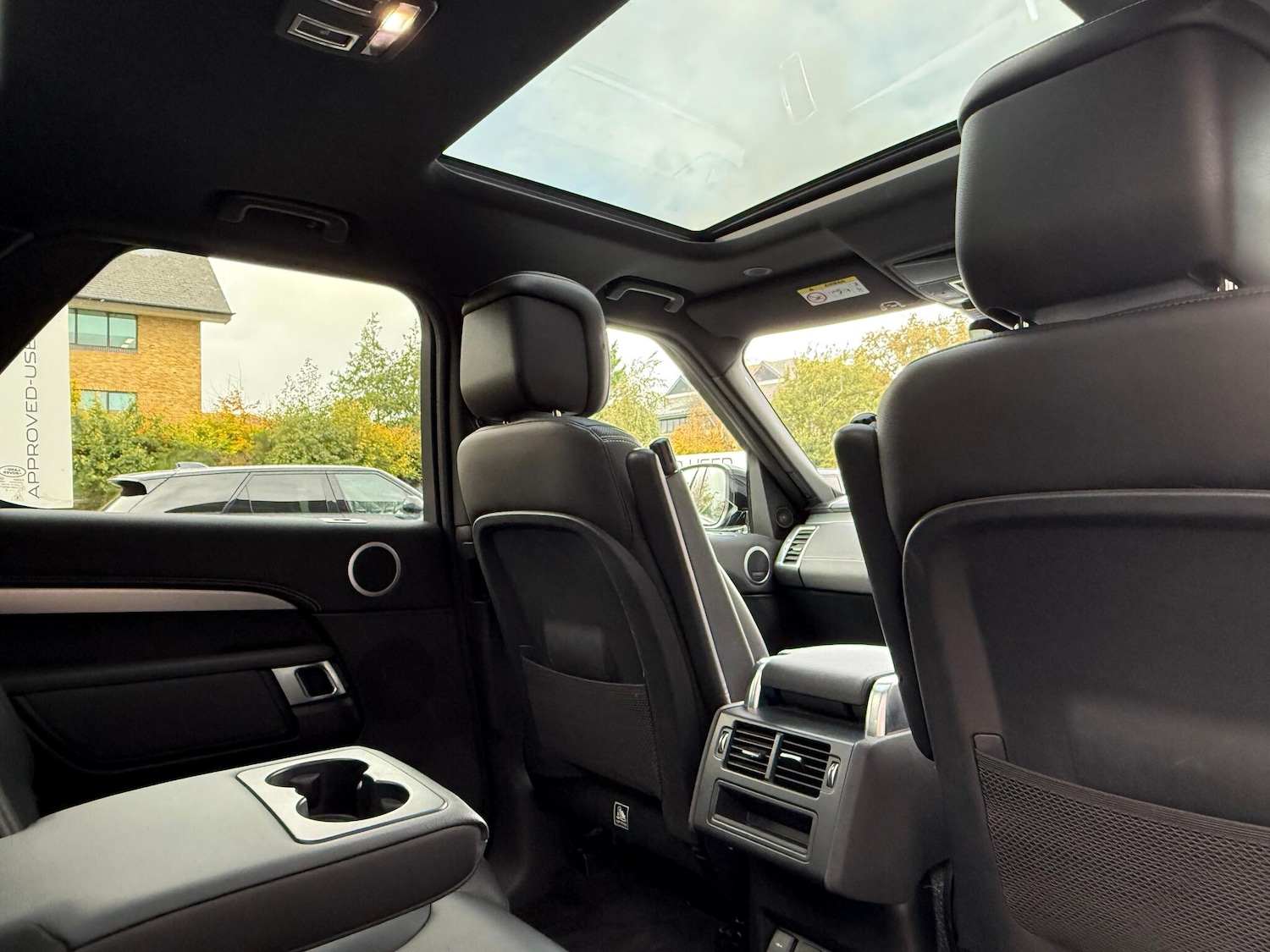 Used Land Rover Discovery 2022 for sale - 76472462: Photo 35