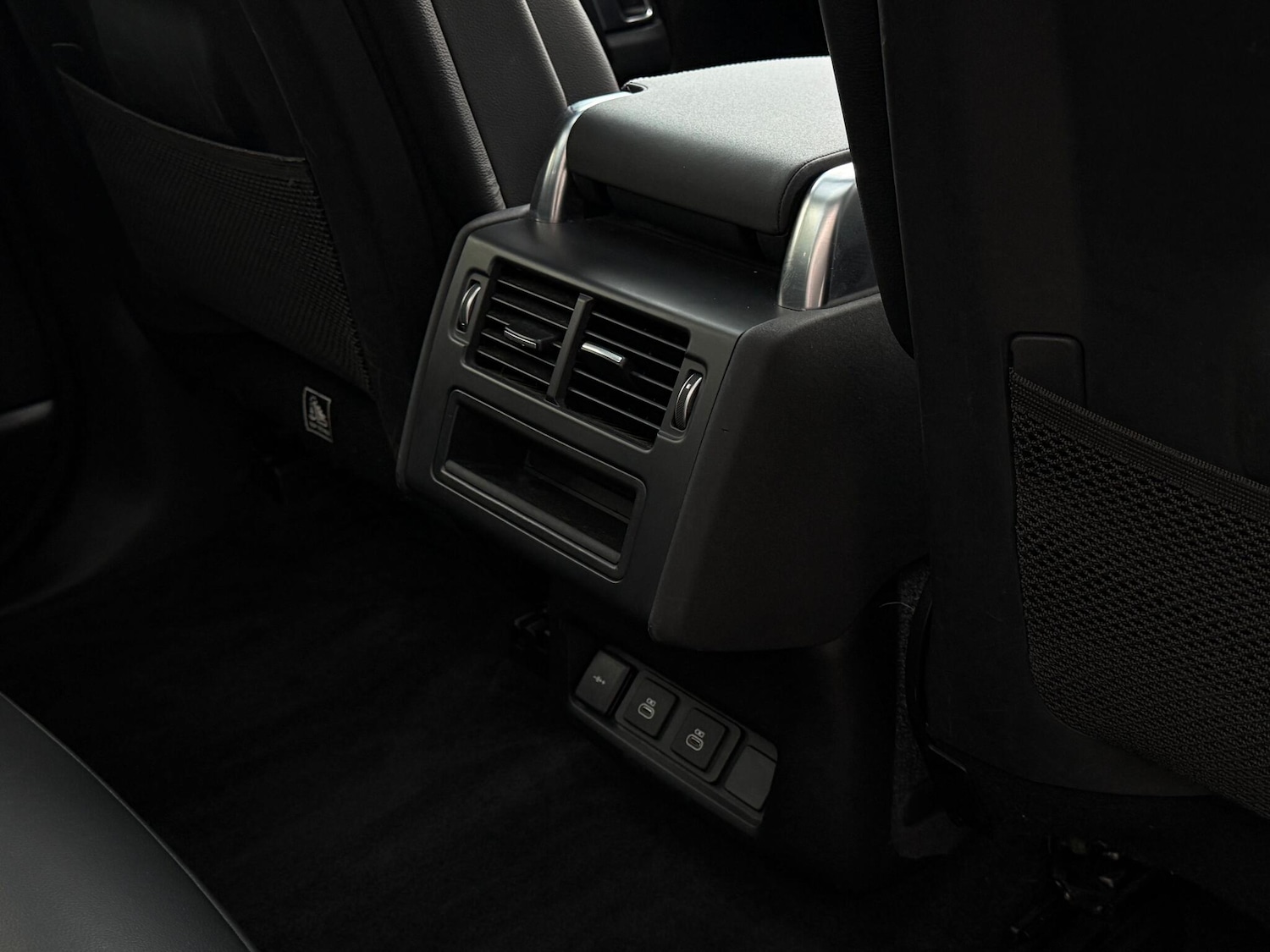 Used Land Rover Discovery 2022 for sale - 76472462: Photo 37