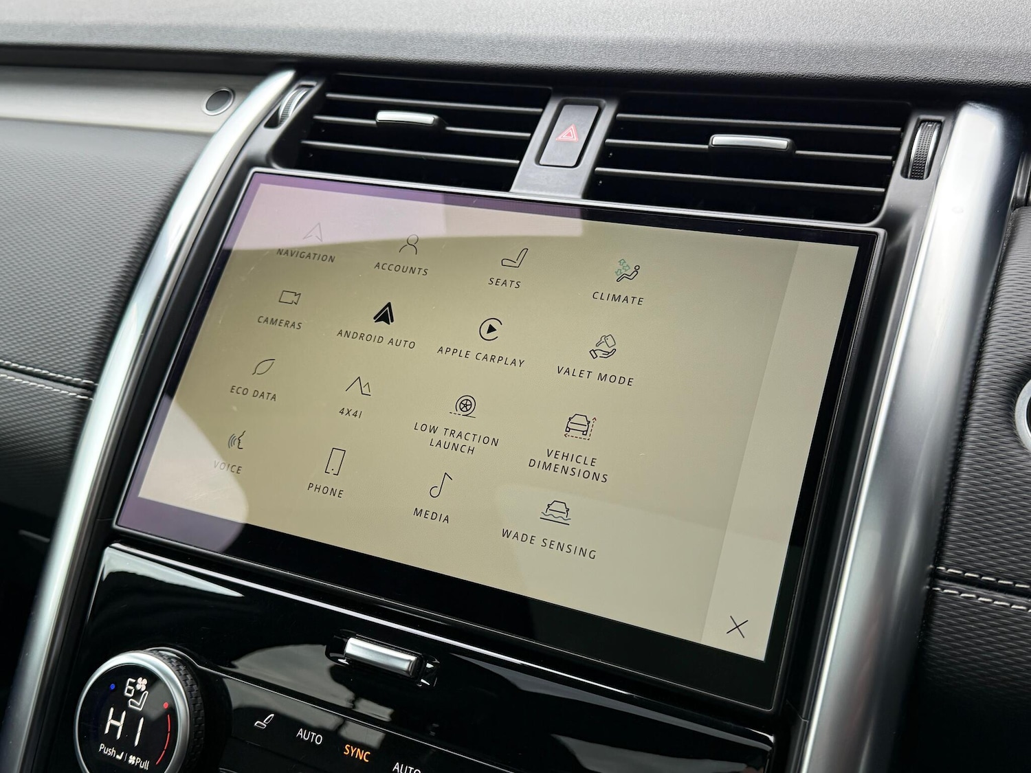 Used Land Rover Discovery 2022 for sale - 76472462: Photo 46