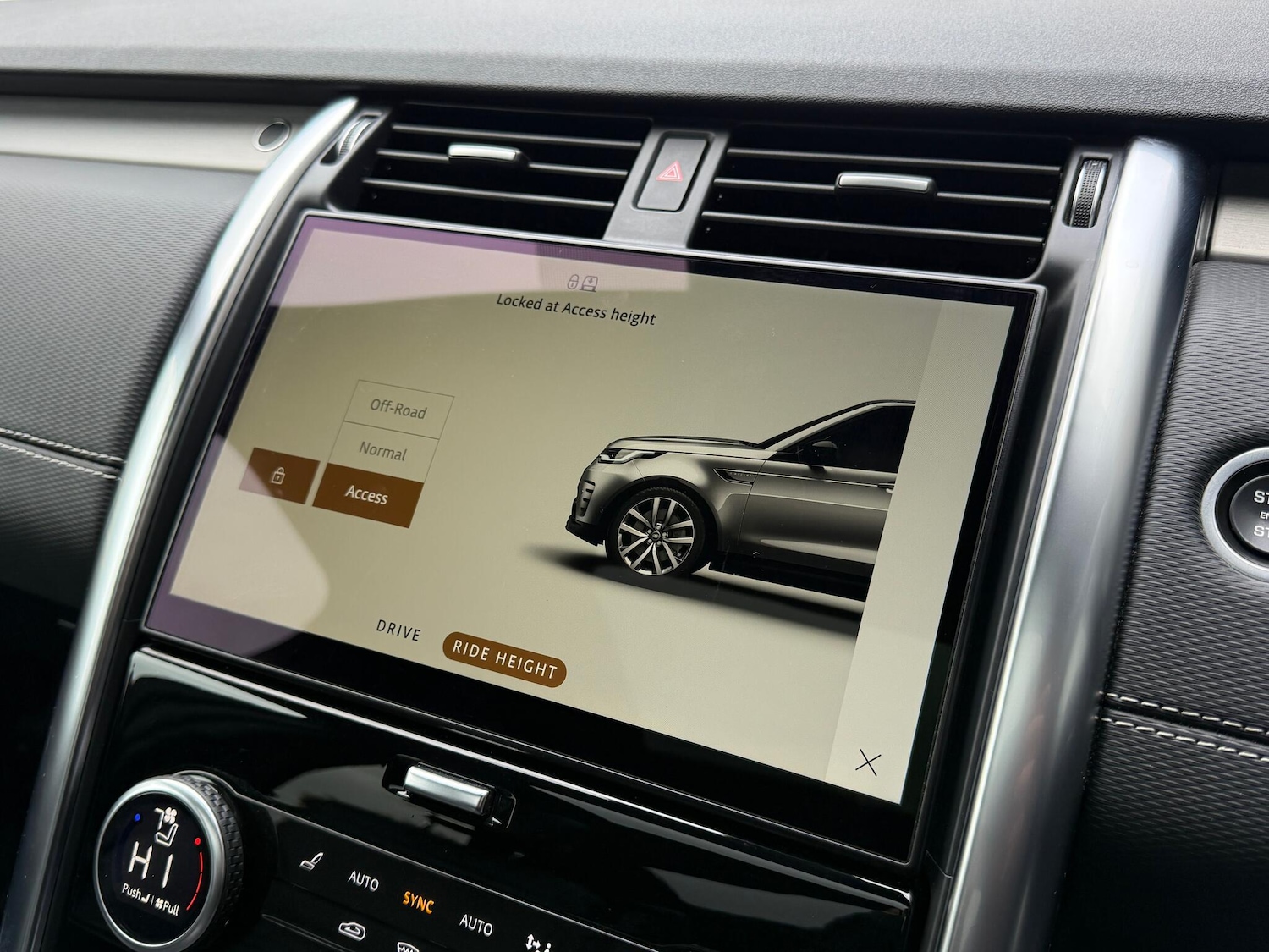 Used Land Rover Discovery 2022 for sale - 76472462: Photo 49