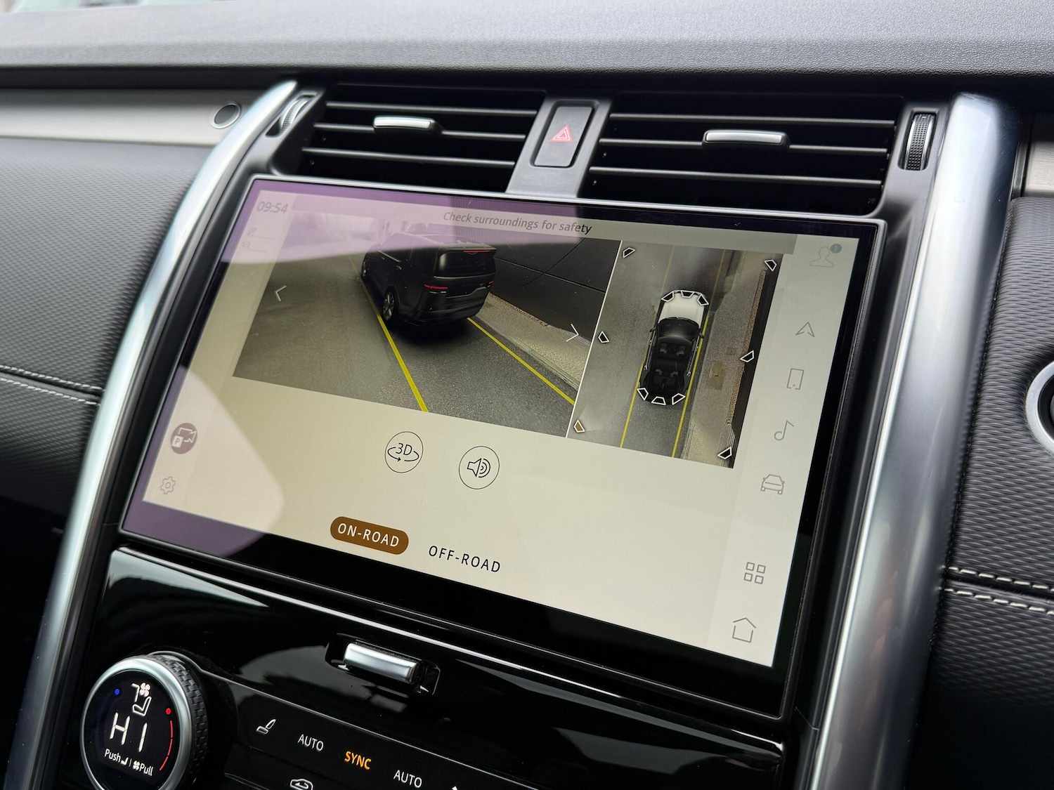 Used Land Rover Discovery 2022 for sale - 76472462: Photo 7