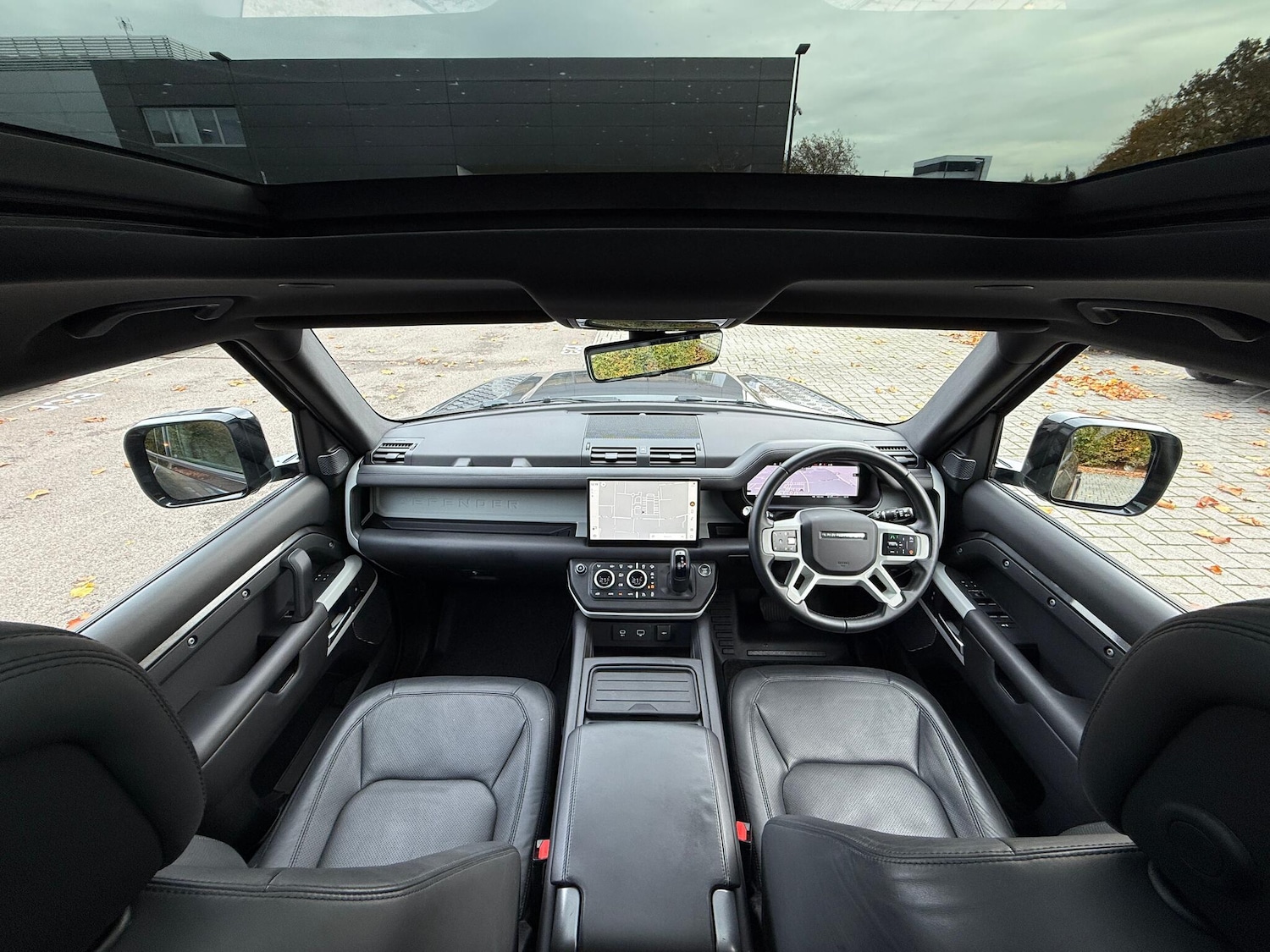 Used Land Rover Defender 2022 for sale - 77267160: Photo 3