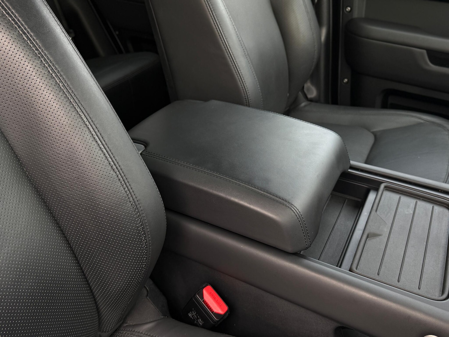 Used Land Rover Defender 2022 for sale - 77267160: Photo 41