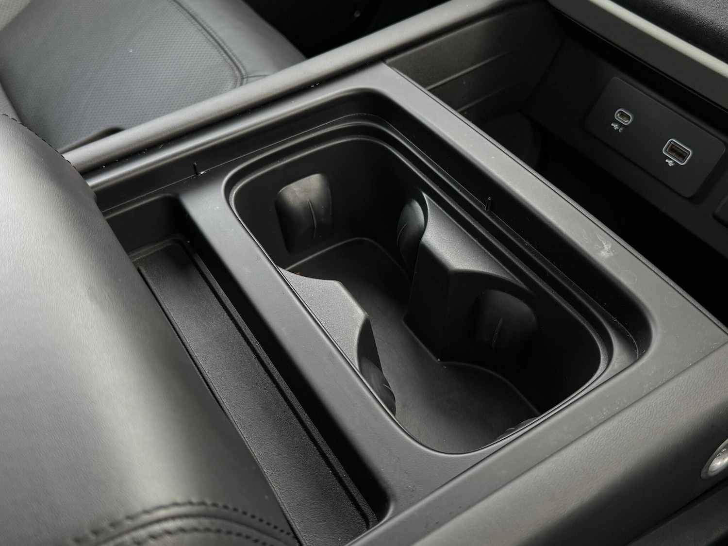 Used Land Rover Defender 2022 for sale - 77267160: Photo 42