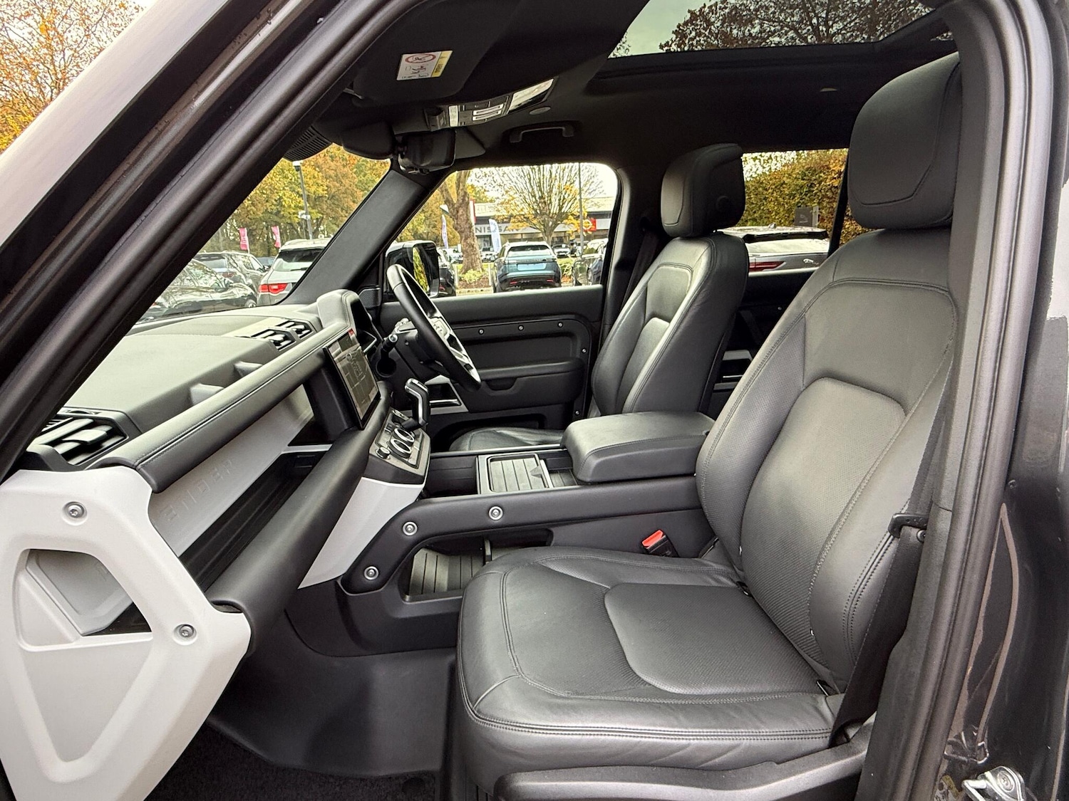 Used Land Rover Defender 2022 for sale - 77267160: Photo 45