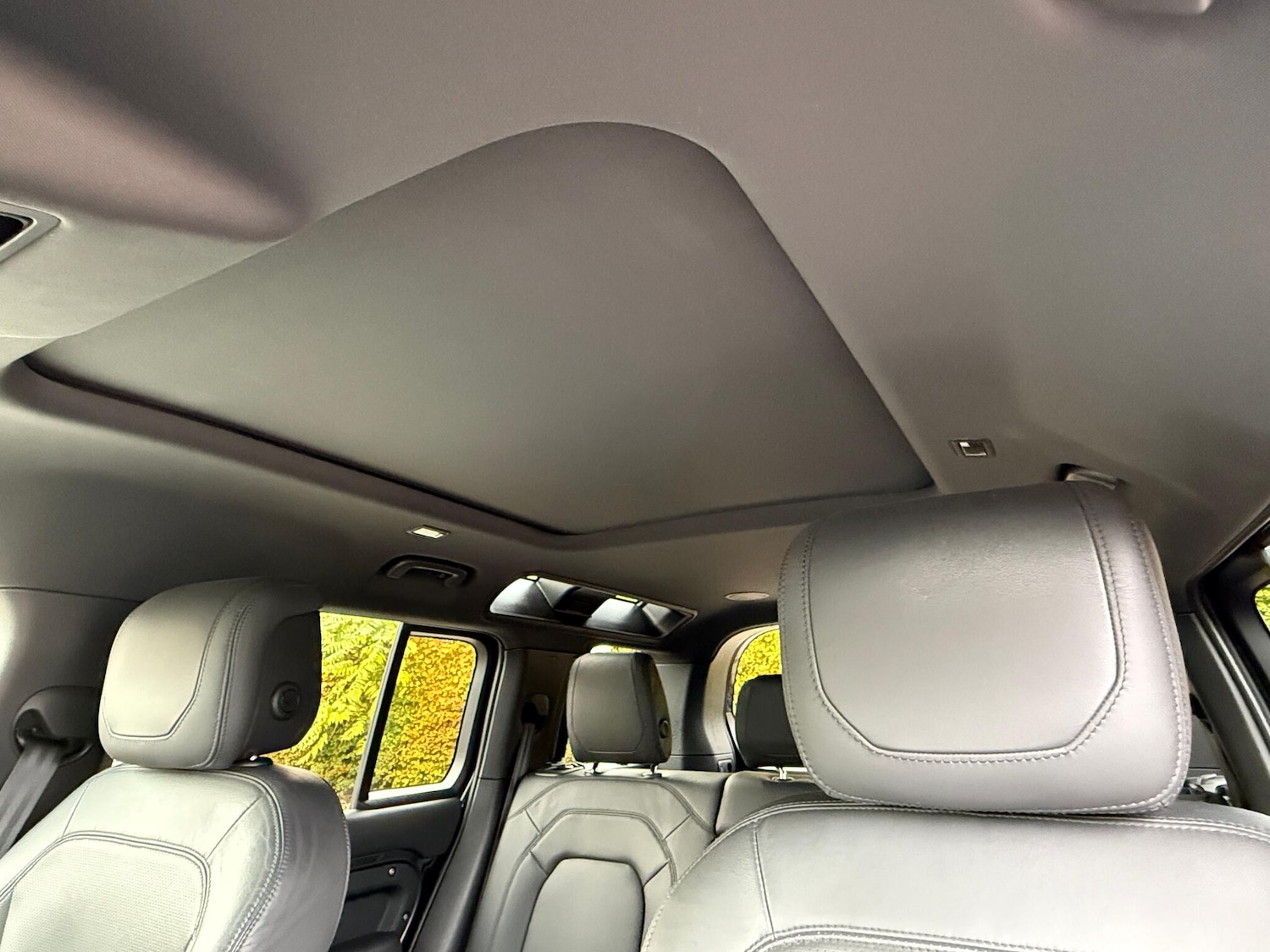 Used Land Rover Defender 2022 for sale - 77267160: Photo 46