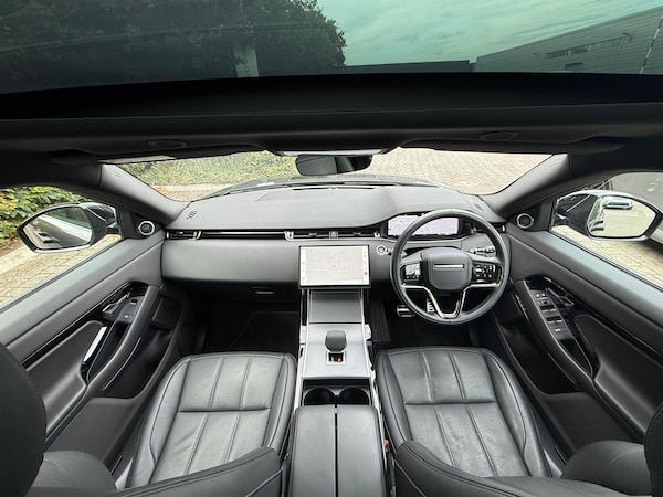 Used Land Rover Range Rover Evoque 2024 for sale - 76136987: Photo 3