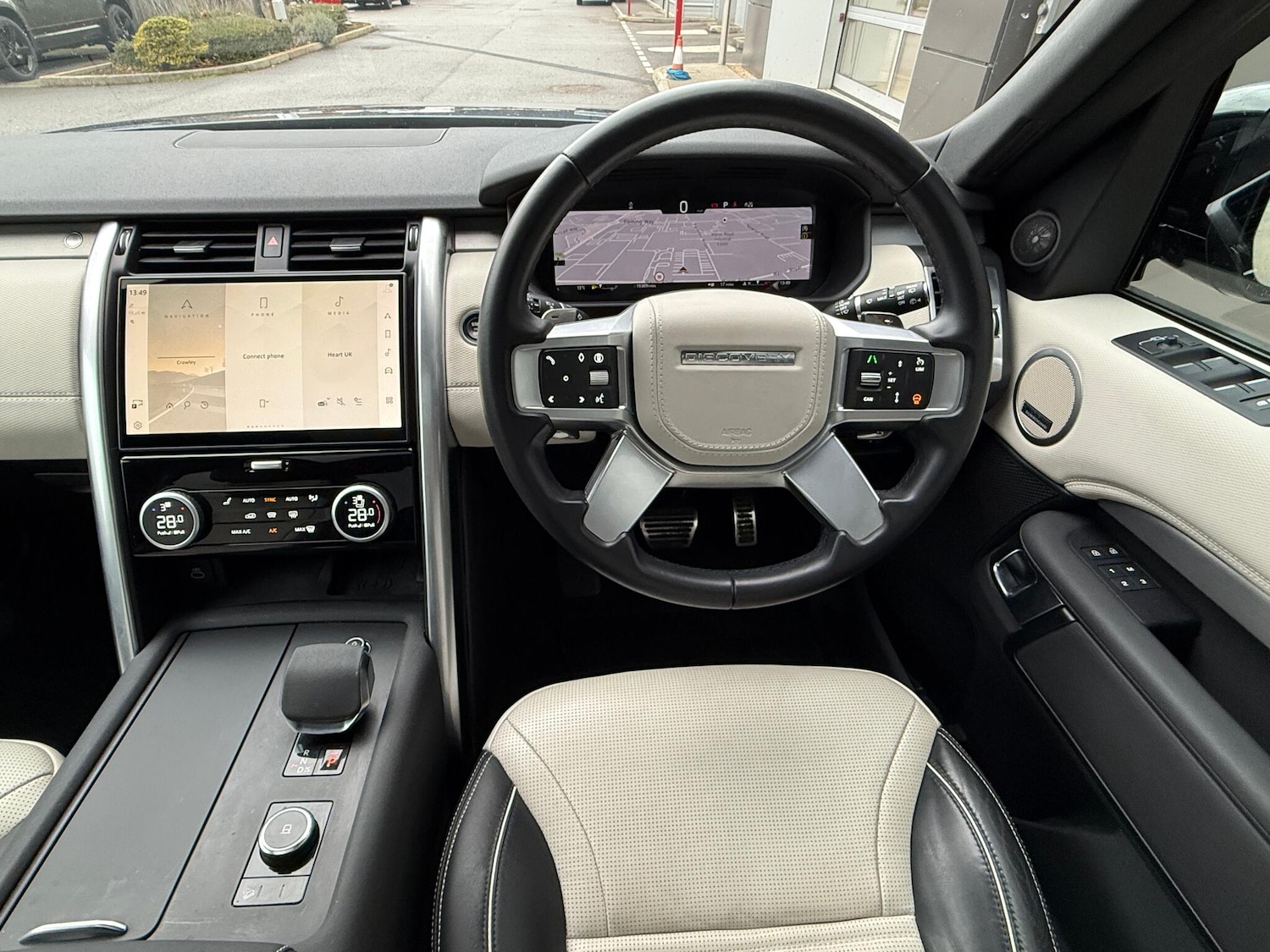 Used Land Rover Discovery 2024 for sale - 76765586: Photo 25