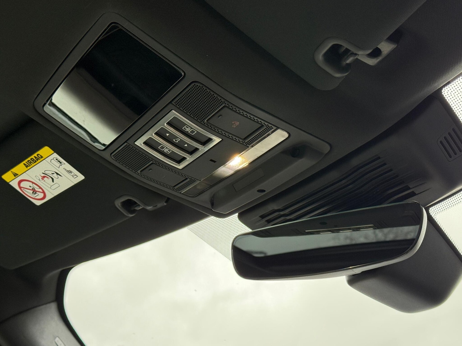 Used Land Rover Discovery 2024 for sale - 76765586: Photo 27