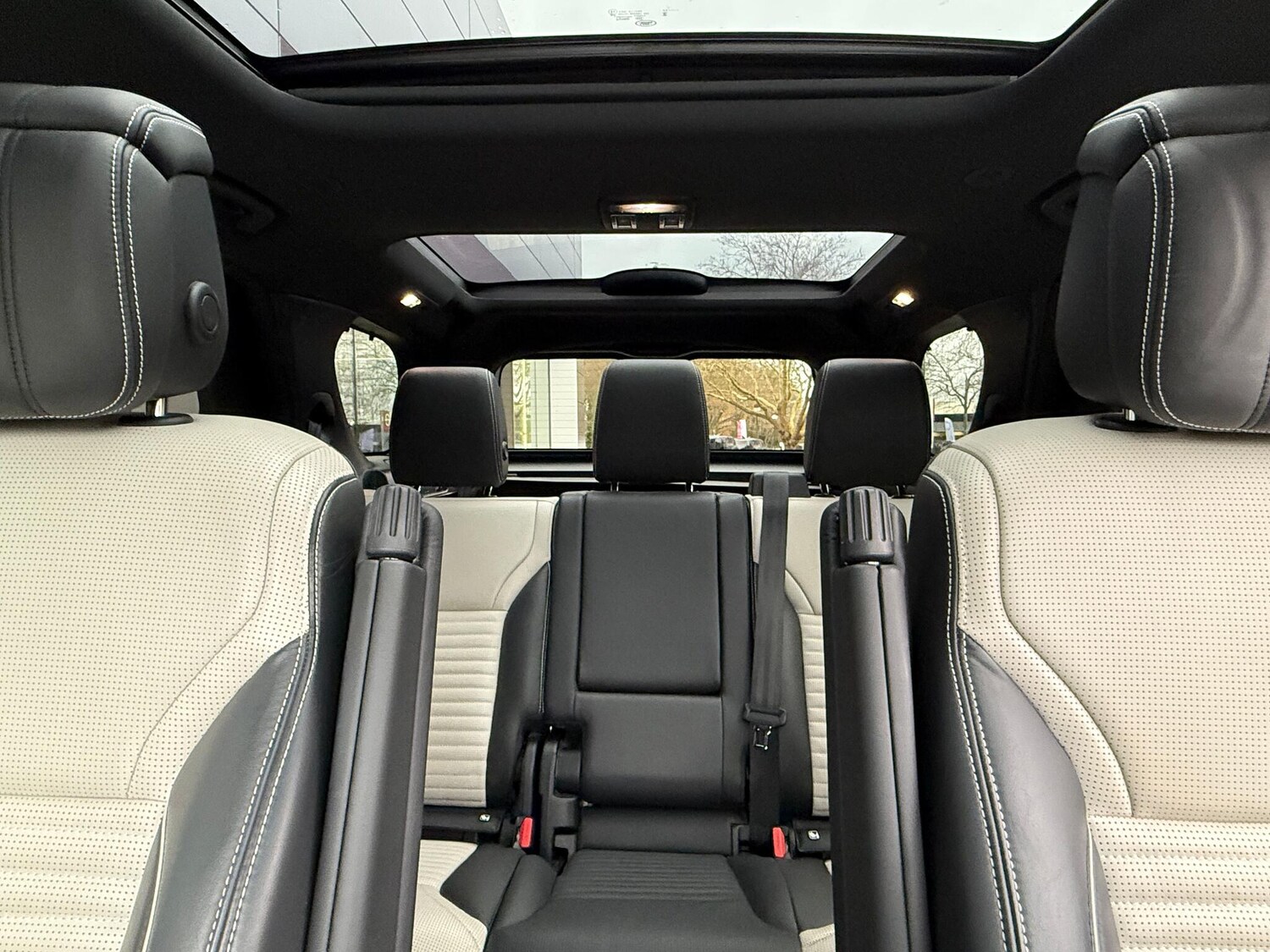 Used Land Rover Discovery 2024 for sale - 76765586: Photo 38