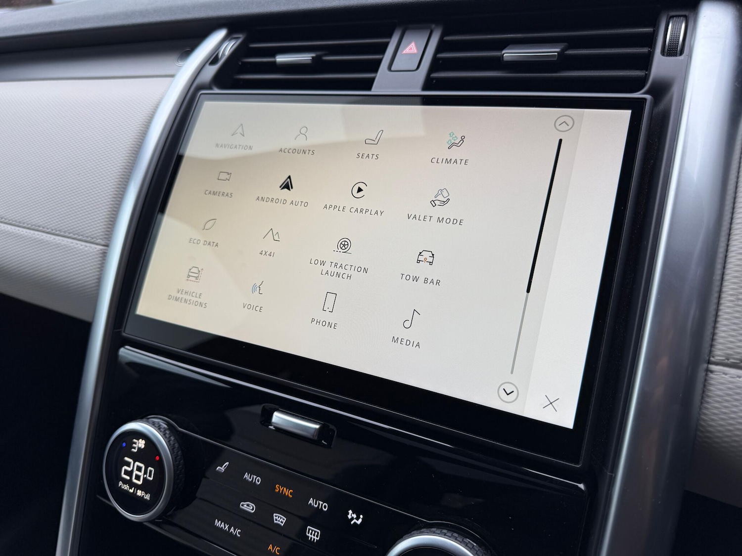 Used Land Rover Discovery 2024 for sale - 76765586: Photo 53