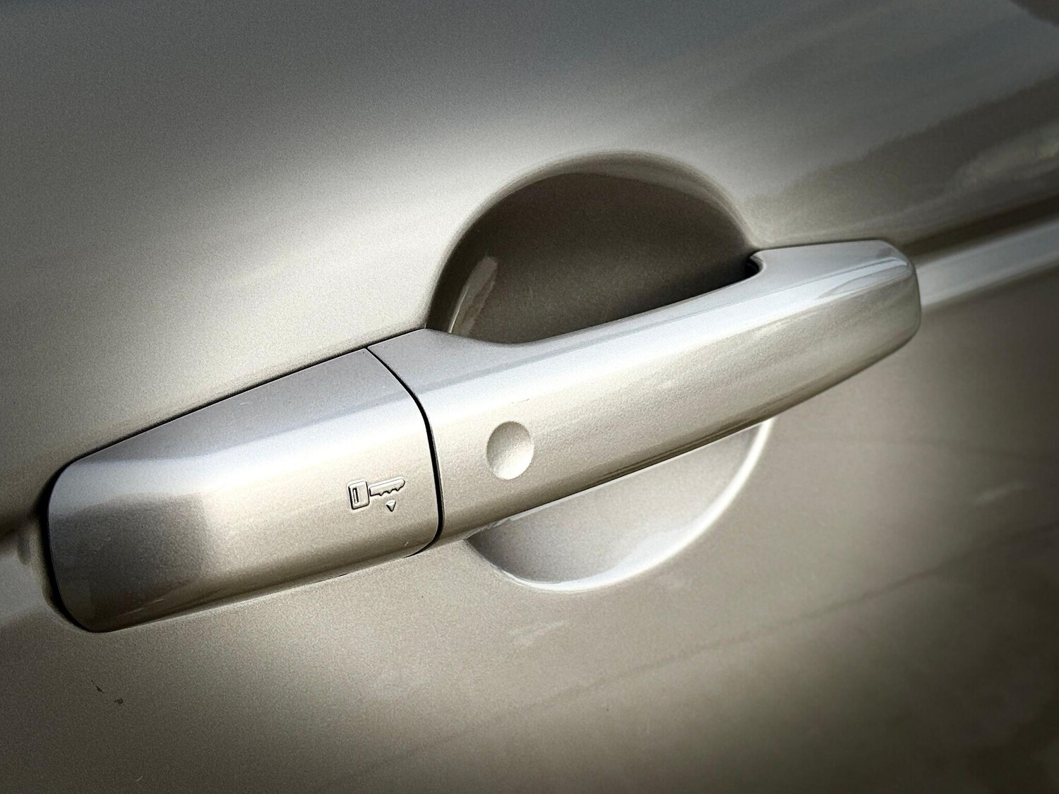 Used Land Rover Discovery Sport 2024 for sale - 76499837: Photo 16