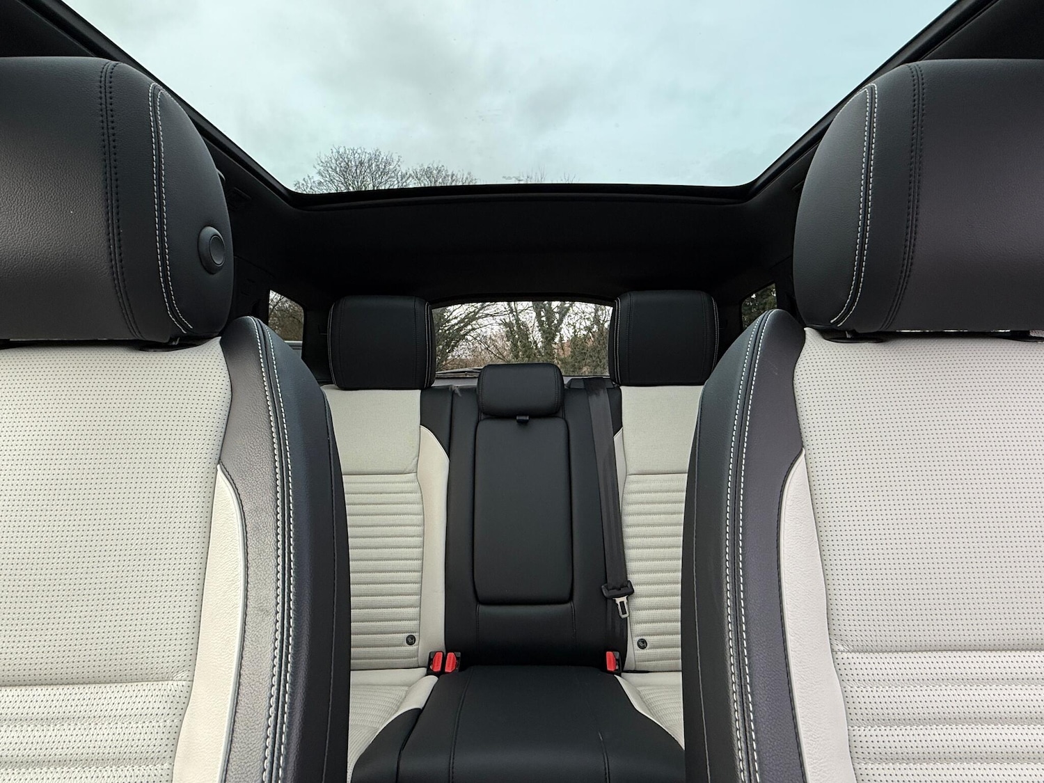 Used Land Rover Discovery Sport 2024 for sale - 76499837: Photo 31