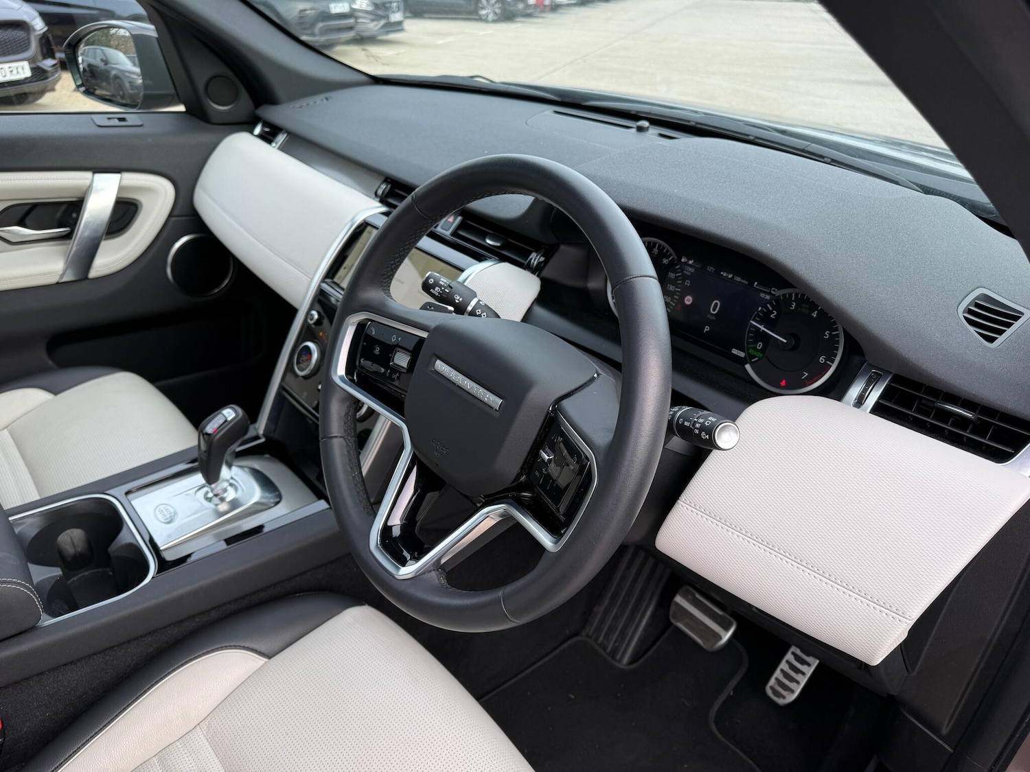 Used Land Rover Discovery Sport 2024 for sale - 76499837: Photo 34