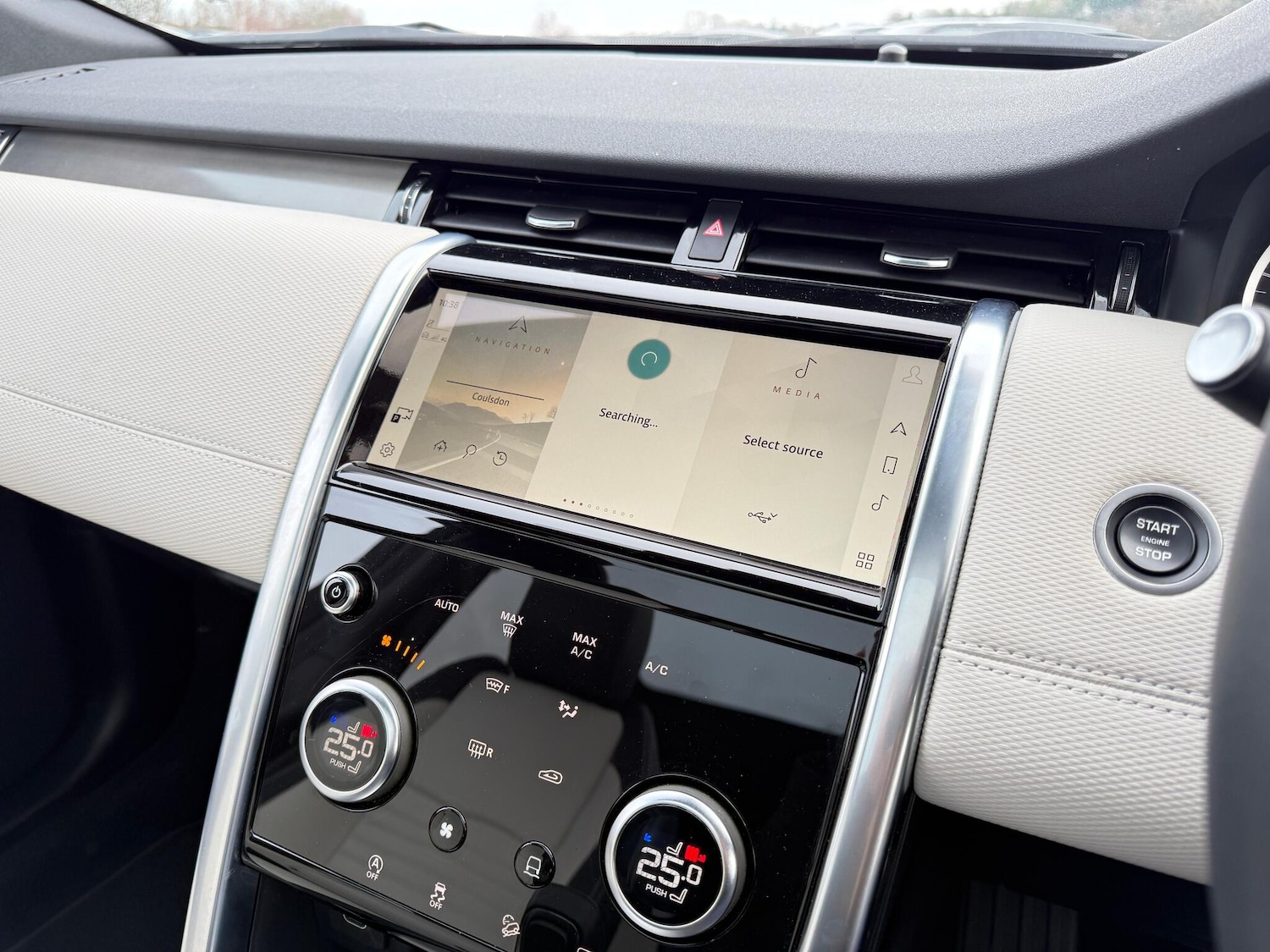 Used Land Rover Discovery Sport 2024 for sale - 76499837: Photo 41