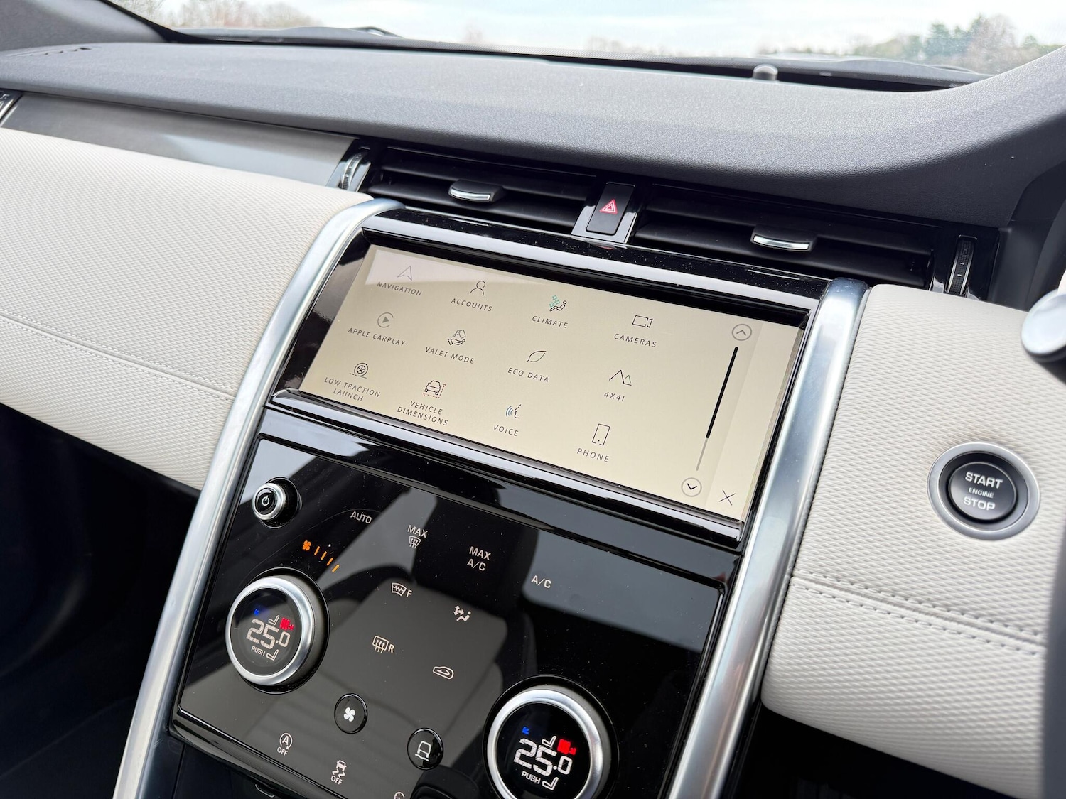 Used Land Rover Discovery Sport 2024 for sale - 76499837: Photo 42