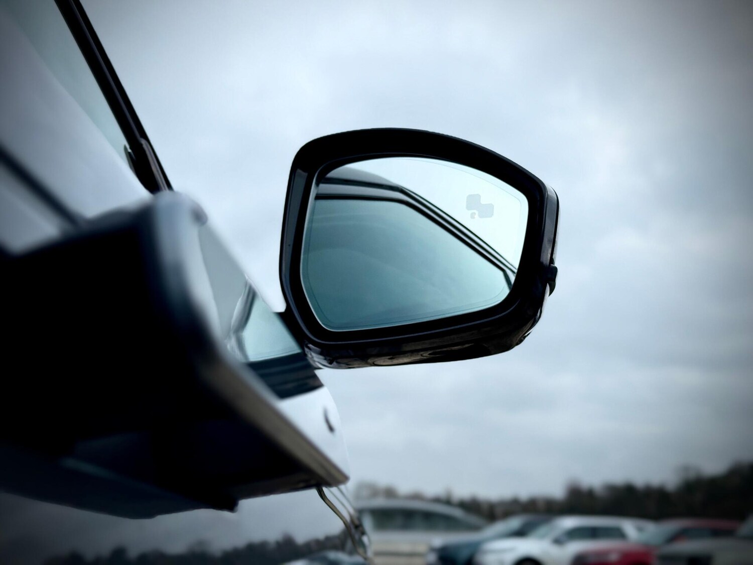 Used Land Rover Range Rover Velar 2024 for sale - 76425391: Photo 13