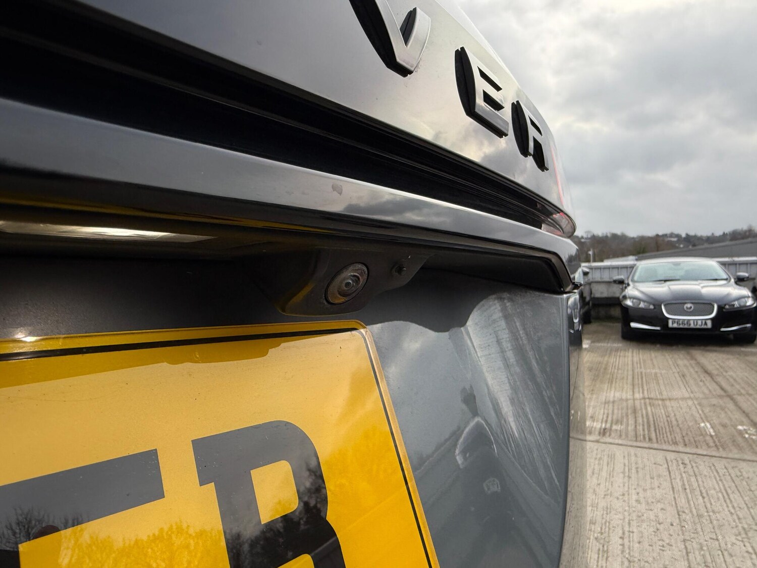 Used Land Rover Range Rover Velar 2024 for sale - 76425391: Photo 28