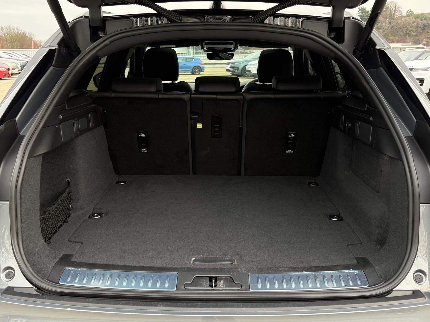 Used Land Rover Range Rover Velar 2024 for sale - 76425391: Photo 31