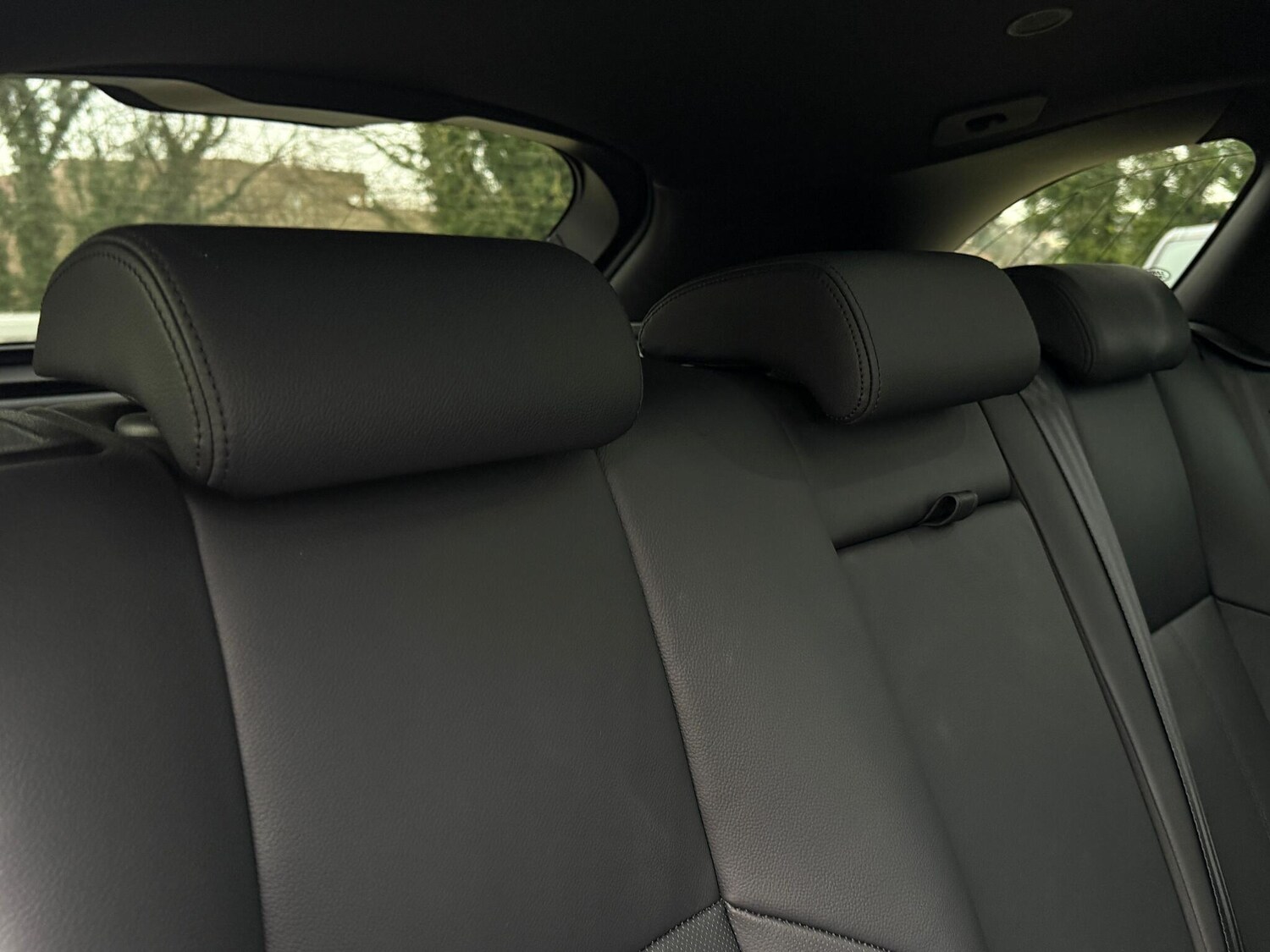 Used Land Rover Range Rover Velar 2024 for sale - 76425391: Photo 33