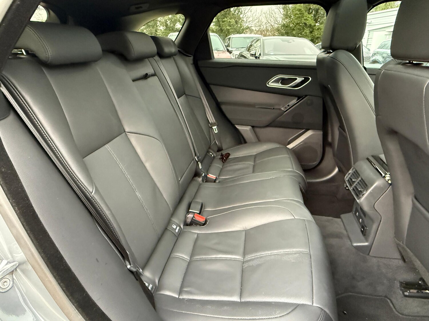 Used Land Rover Range Rover Velar 2024 for sale - 76425391: Photo 34