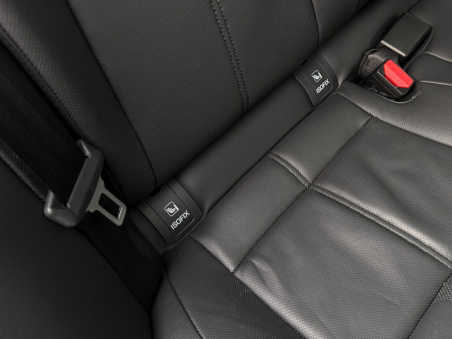 Used Land Rover Range Rover Velar 2024 for sale - 76425391: Photo 36