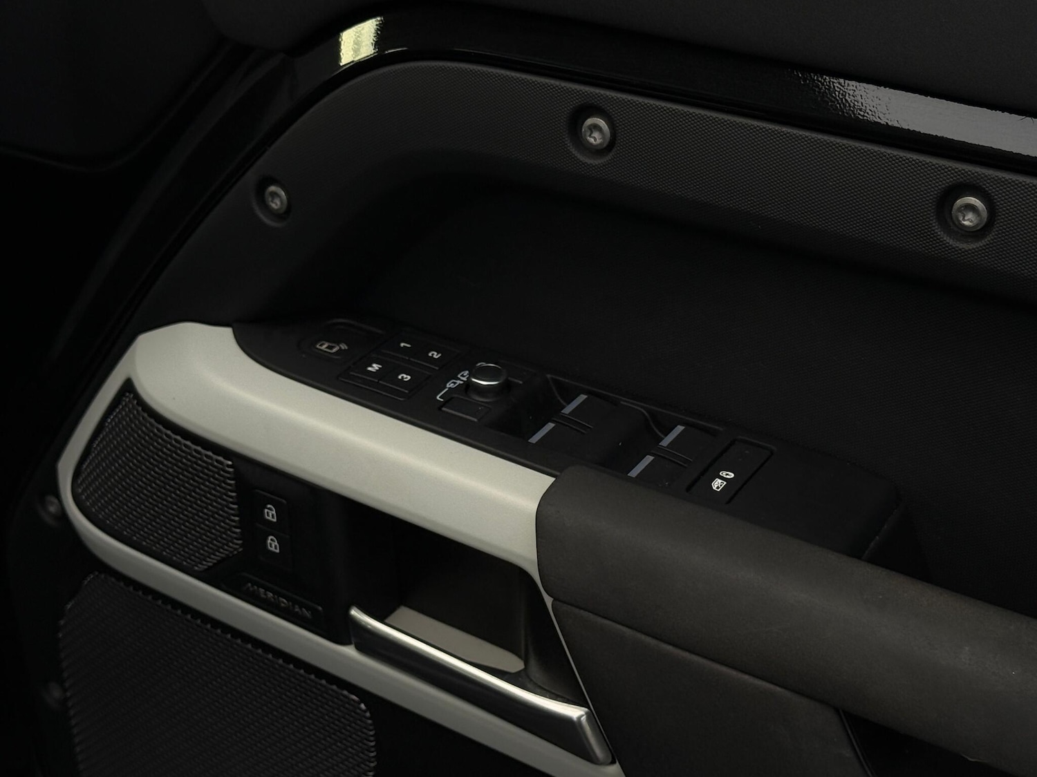 Used Land Rover Defender 110 for sale - 77242492: Photo 27