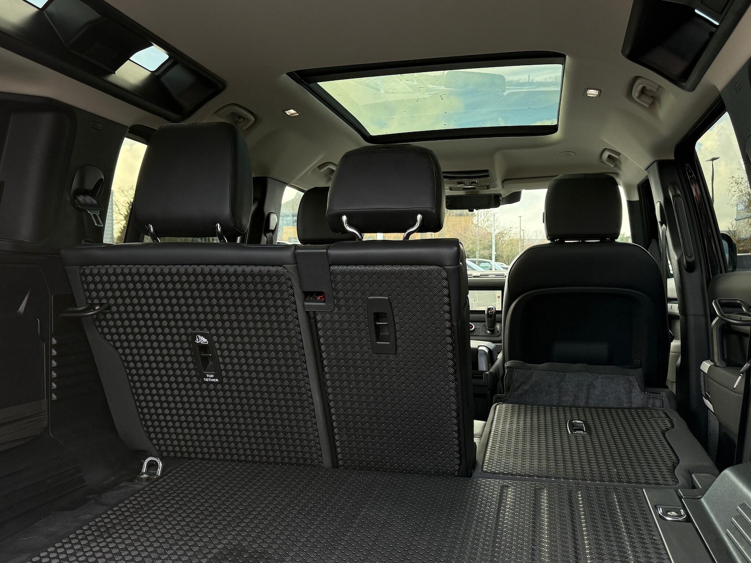 Used Land Rover Defender 110 for sale - 77242492: Photo 36