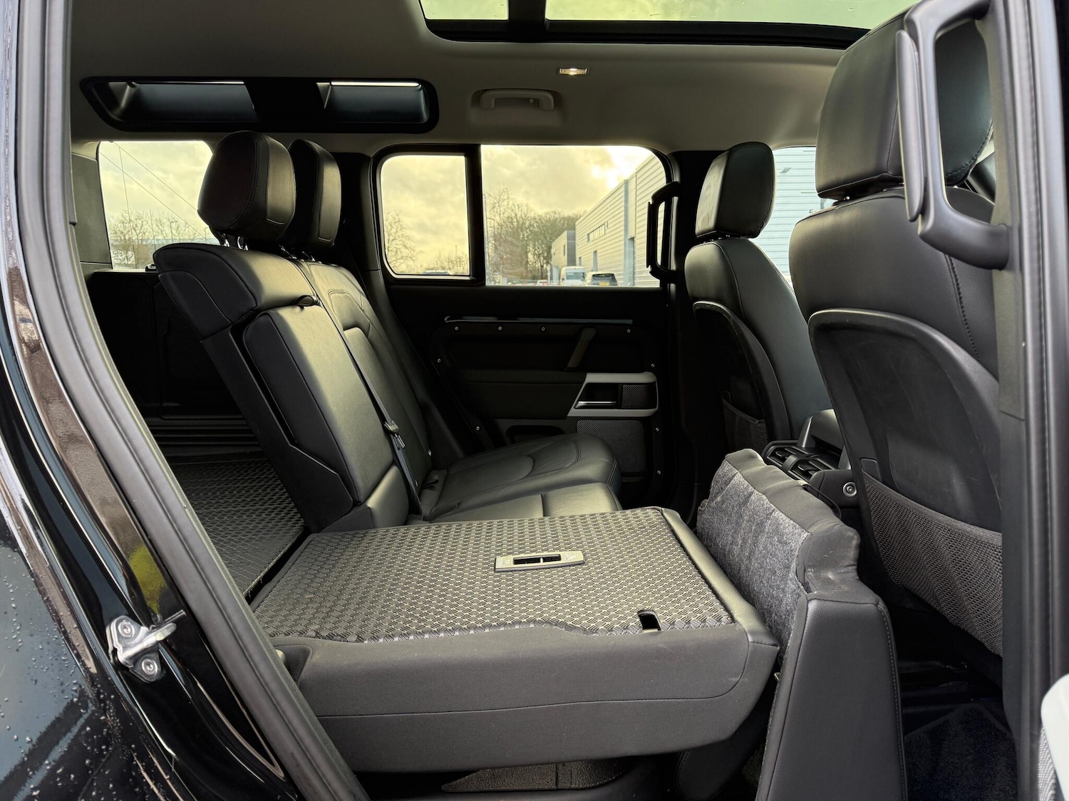 Used Land Rover Defender 110 for sale - 77242492: Photo 39