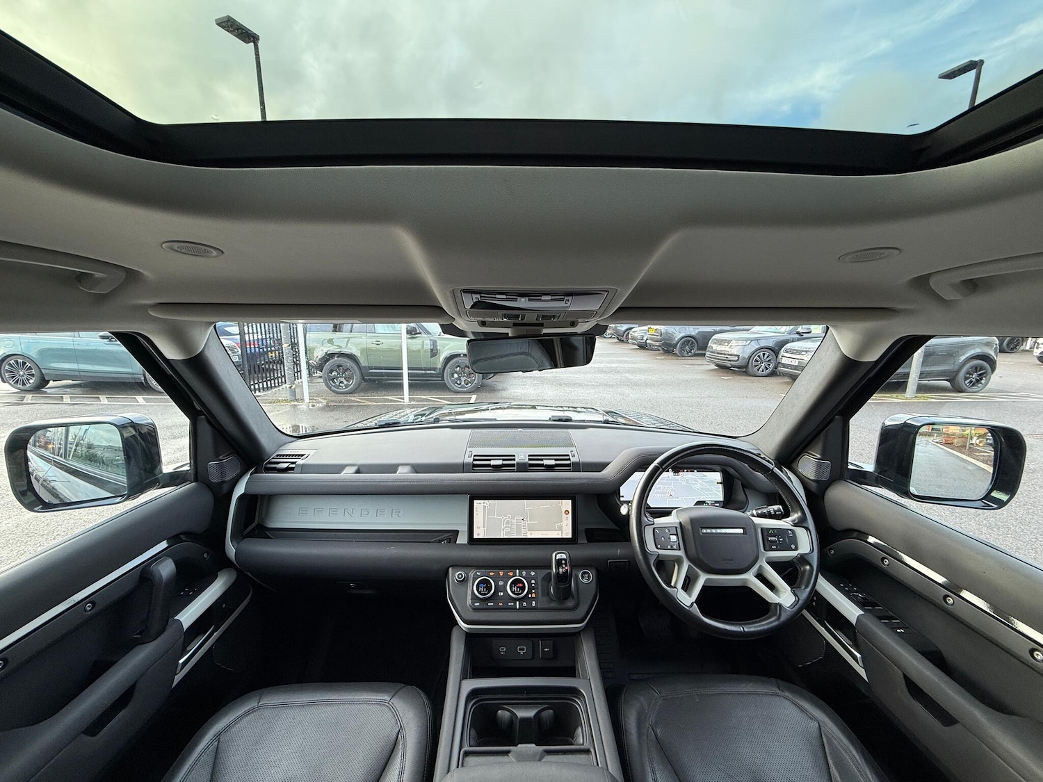 Used Land Rover Defender 110 for sale - 77242492: Photo 4